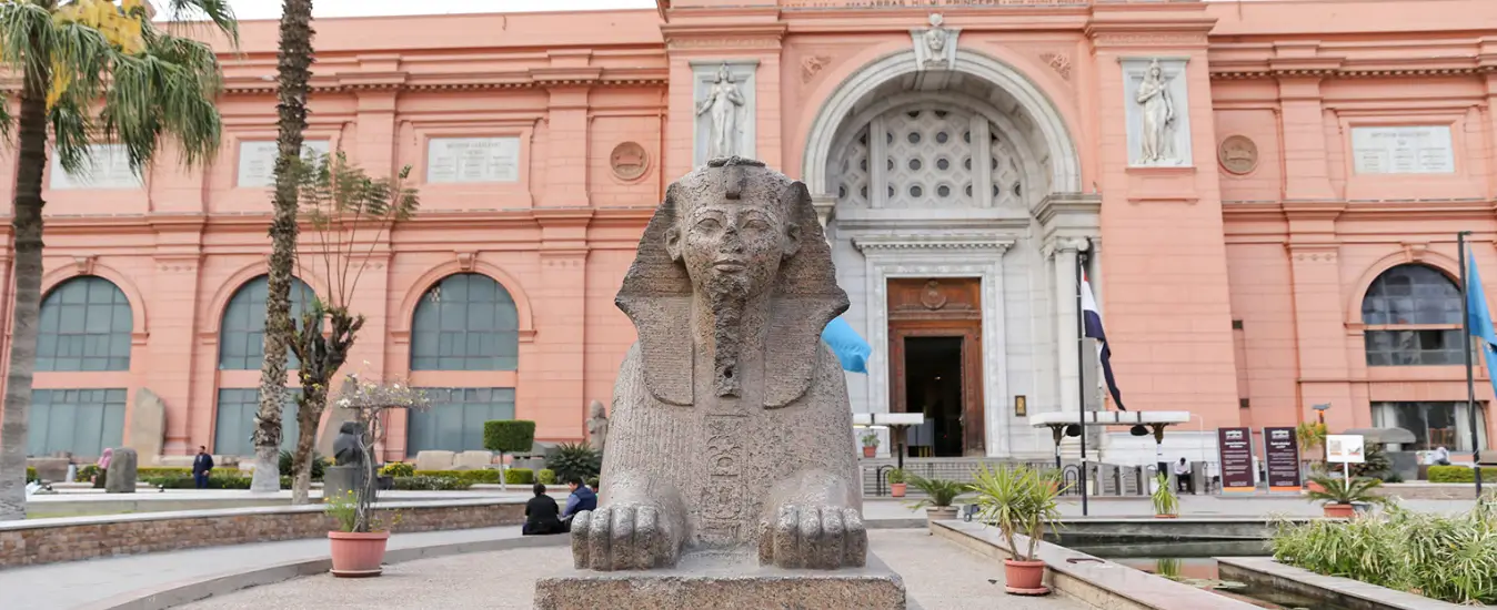 Egyptian Museum & Old Cairo Tour